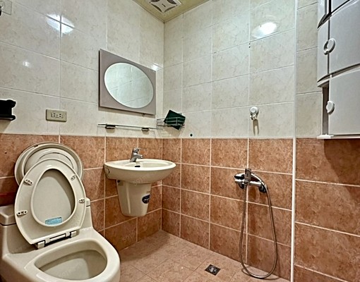 員山路3房兩廳(可租補) - Image 10