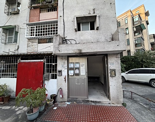 屏榮旁2樓美寓出租 - Image 12