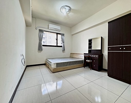 金山街)優質三房車 - Image 2