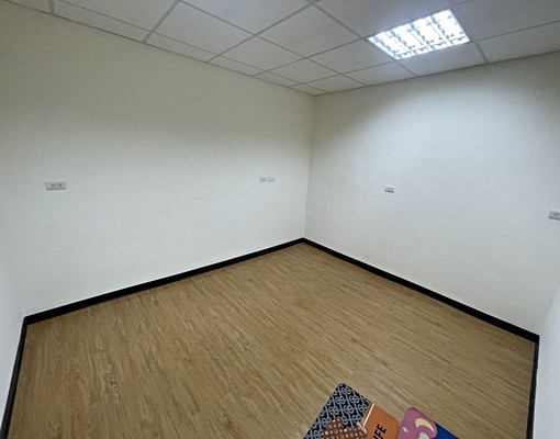 三重區正德街交通便利近正義國小．全新裝潢三房二廳一衛 - Image 8