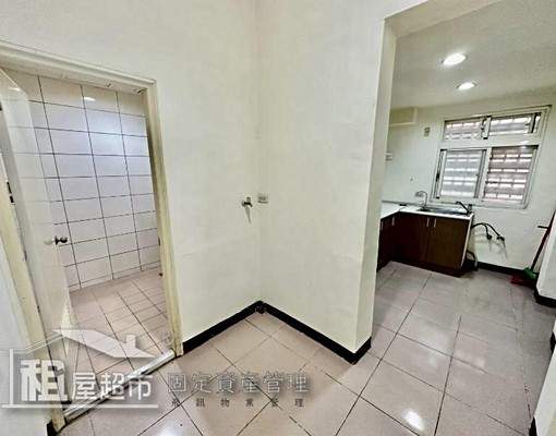 《中港國小1樓角間住辦》可租補 - Image 9