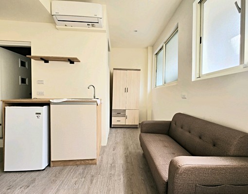 中山,北車捷運站~優質全新美套房/可租補 - Image 2