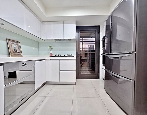 超美清水無限棟距一卡皮箱入住四房平車 - Image 7