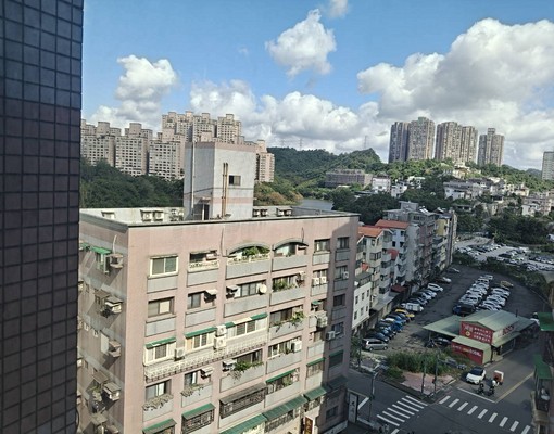 濱湖特區四房可租補可寵 - Image 11