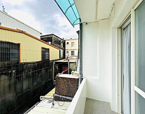 免仲介費可租補近竹科超美屋況精緻一房一廳獨立陽台套房 - Image 8