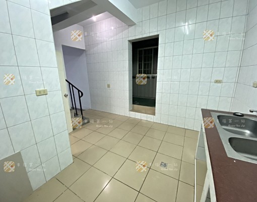 龍井整棟透天｜可戶籍｜空屋出租｜寵面議 - Image 4