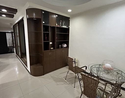 星鴻😊南雅南路溫馨裝潢南雅夜市一樓停車住家首選 - Image 2