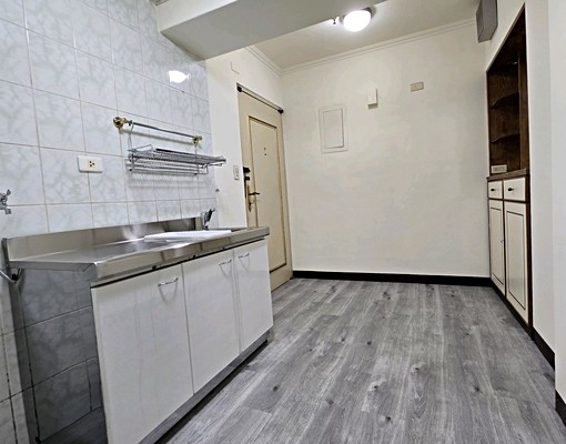 大套房家具全新/台水台電 - Image 4