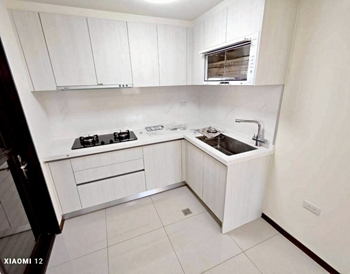 【烏日高鐵】三房平車/朝東採光/可租補(需傢俱可溝通) - Image 4