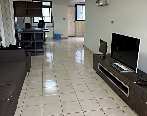 ***比漾百貨旁優質寬巷明亮好住家*** - Image 1