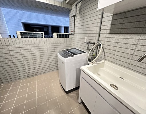 長虹天韻-高質感傢俱齊全一卡皮箱直接入住可租補 - Image 11