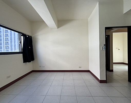 ★水湳經貿★中國醫大水湳校區★中央公園靜巷透天可戶籍租補 - Image 9