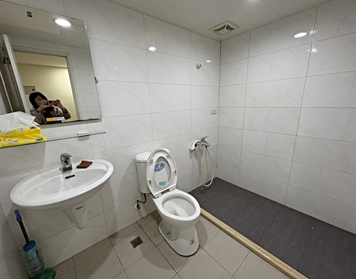 三和國中捷運站🫧獨洗空間大🫧包水網路第四台 - Image 8