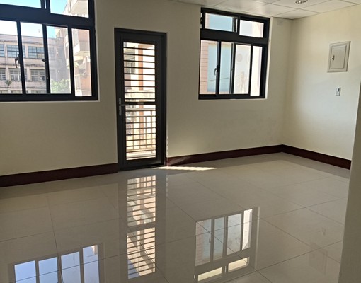 店住合一門口可停車 - Image 7