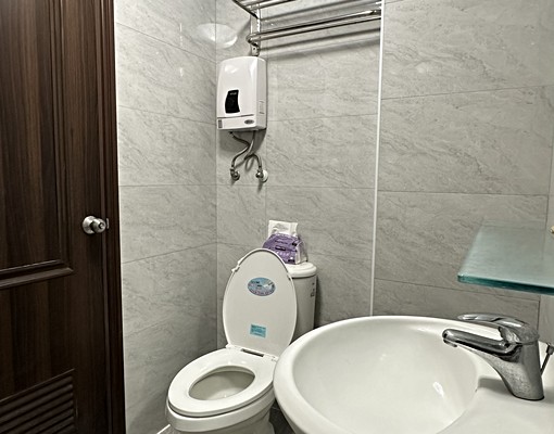 💎愛河畔景觀・頂級獨立大套房|美翻新衛浴・交通王者🏆 - Image 3