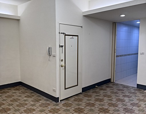 明亮兩大房,✨交通便利,生活機能優🏠近中和站 - Image 1