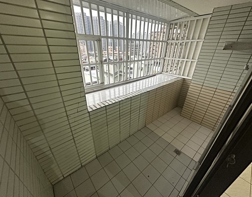 10分鐘捷運海山站3房2廳家庭式,高樓層視野優、四面採光通風 - Image 3