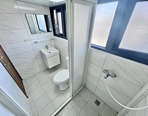 重慶文心路🔥超大坪數🔥木質調✨陽台獨洗曬✨乾溼分離 - Image 11