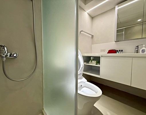 民權西路✨全新裝潢✨租補入籍✨獨洗曬乾濕分離台水電垃圾代收 - Image 11