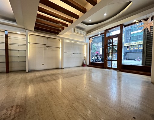 ⭕義享天地自由名誠雙商圈黃金樓店+平車⭕ - Image 8