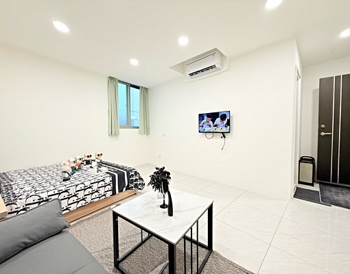 山佳火車站/精美套房/獨立洗衣機/採光大空間/機車位另計 - Image 2