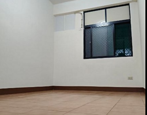 十全國小公寓三樓~陽台進出~ - Image 4