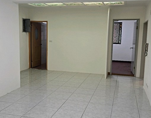 仁愛路大三房~稀有二樓~近行政中心 - Image 5