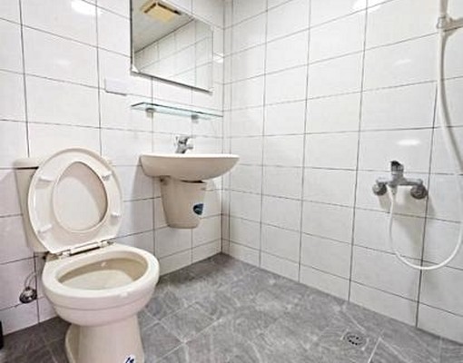 ✨永康中華路商圈✨溫馨電梯3房🏠傢俱全✅採光佳(含機車位) - Image 13