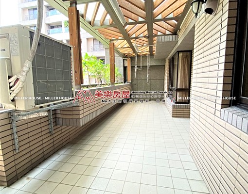 美樂*昆陽站*南港採光四房*雙陽台*含管理費及平面車位*搶租 - Image 15