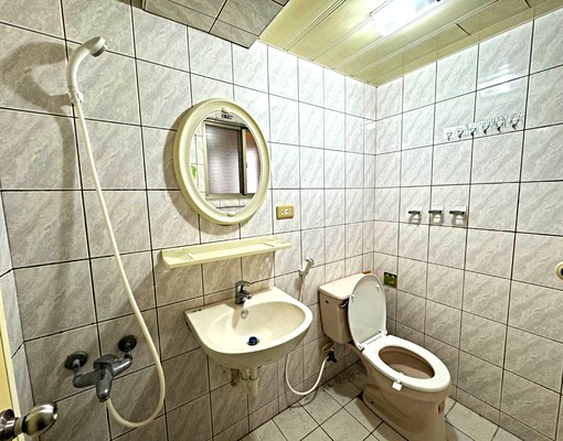 🪸台水台電獨立洗衣機/陽台套房"可申請租"🪸 - Image 4