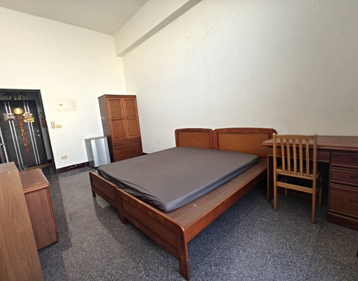 👍林媽媽👍永康高挑陽台套房有汽車位可租 - Image 1