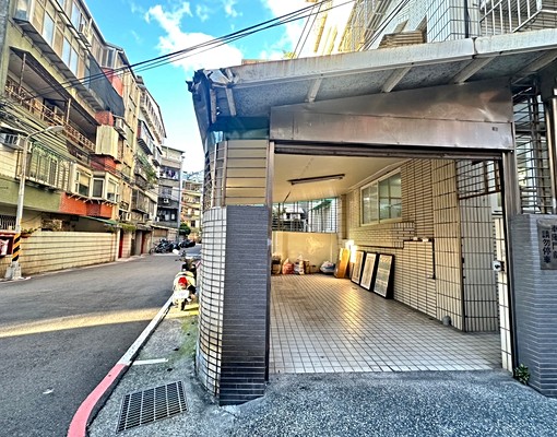 永和國中自由分享大空間5.2萬 - Image 2