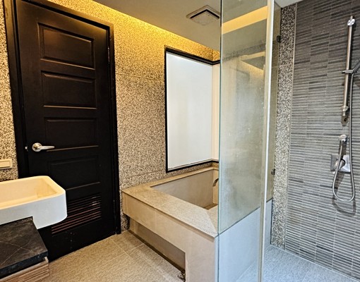 💖市府捷運站1房1廳💖租金含管 - Image 8