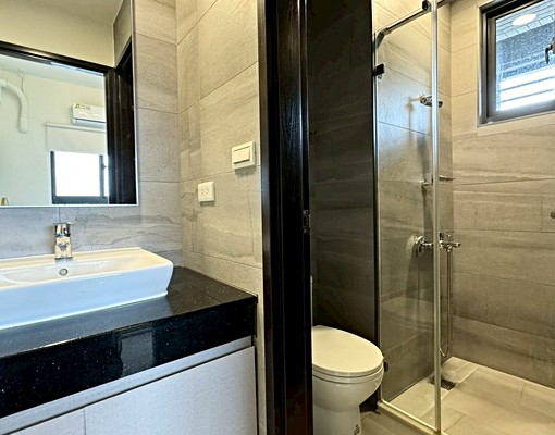 鳳山近文山特區高樓層兩房兩衛車位 - Image 6