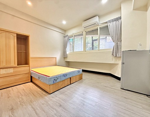 🔥近三和國中捷運站有窗採光小資溫馨雅房🔥 - Image 1