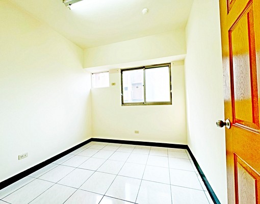 可租屋補助台北東京邊間雙衛浴開窗3房車 - Image 3