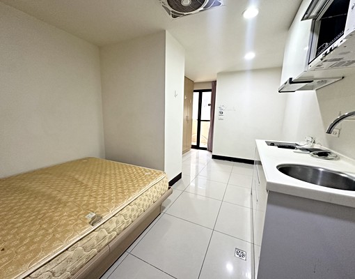 🌈可租補可養寵物.近SOGO商圈電梯大套房🌈 - Image 2