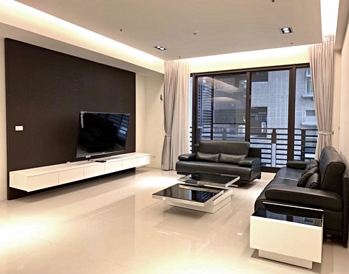 樂七期市政雙百歌劇院旁知名社區美三房可乖小寵 - Image 1