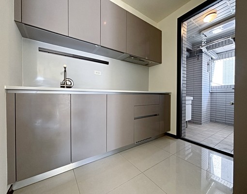 LALAPORT旁全新兩房附大露臺採光優平車|浩瀚湖濱城 - Image 9