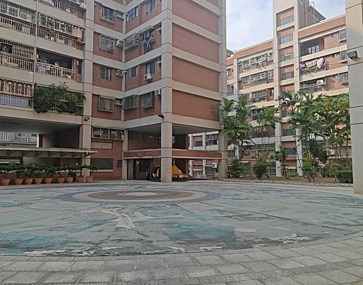 出租楠梓秀群路加昌二期漂亮二房家具電齊全(可有平車位另計 - Image 2