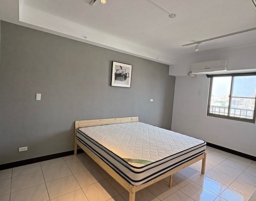 近巨蛋百貨自由黃昏市場,全新裝修美學住宅 - Image 11