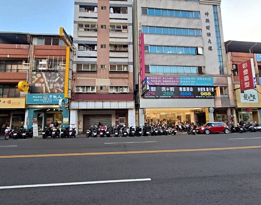 獨立套房/無管理費❤男女皆可/漢口路四段 - Image 1