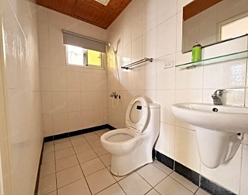 澄租居⭐近南紡ˋ成大~20坪有廚房陽台大套房 - Image 4