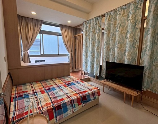 免仲介費🌟近長榮大樓CP高1+1房🌟採光佳可租補 - Image 2