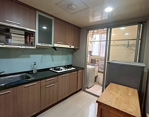 免仲介費🌟近長榮大樓CP高1+1房🌟採光佳可租補 - Image 10