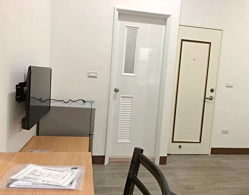 有獨立陽台洗衣機沙發家具全近捷運站套房 - Image 8