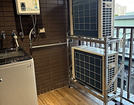 【台北小巨蛋】全新大樓、美裝潢,附基本家具家電 - Image 12