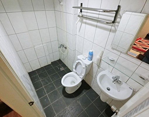 ✔獨洗陽台曬✔流理台✔子母車✔中山醫、烏日澄清 - Image 5