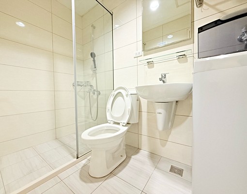 亞東醫院站/萬元美屋/獨立洗衣機/乾濕分離/含水網路第四台 - Image 6