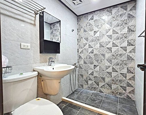 昌盛路電梯2+1房家電全 - Image 5